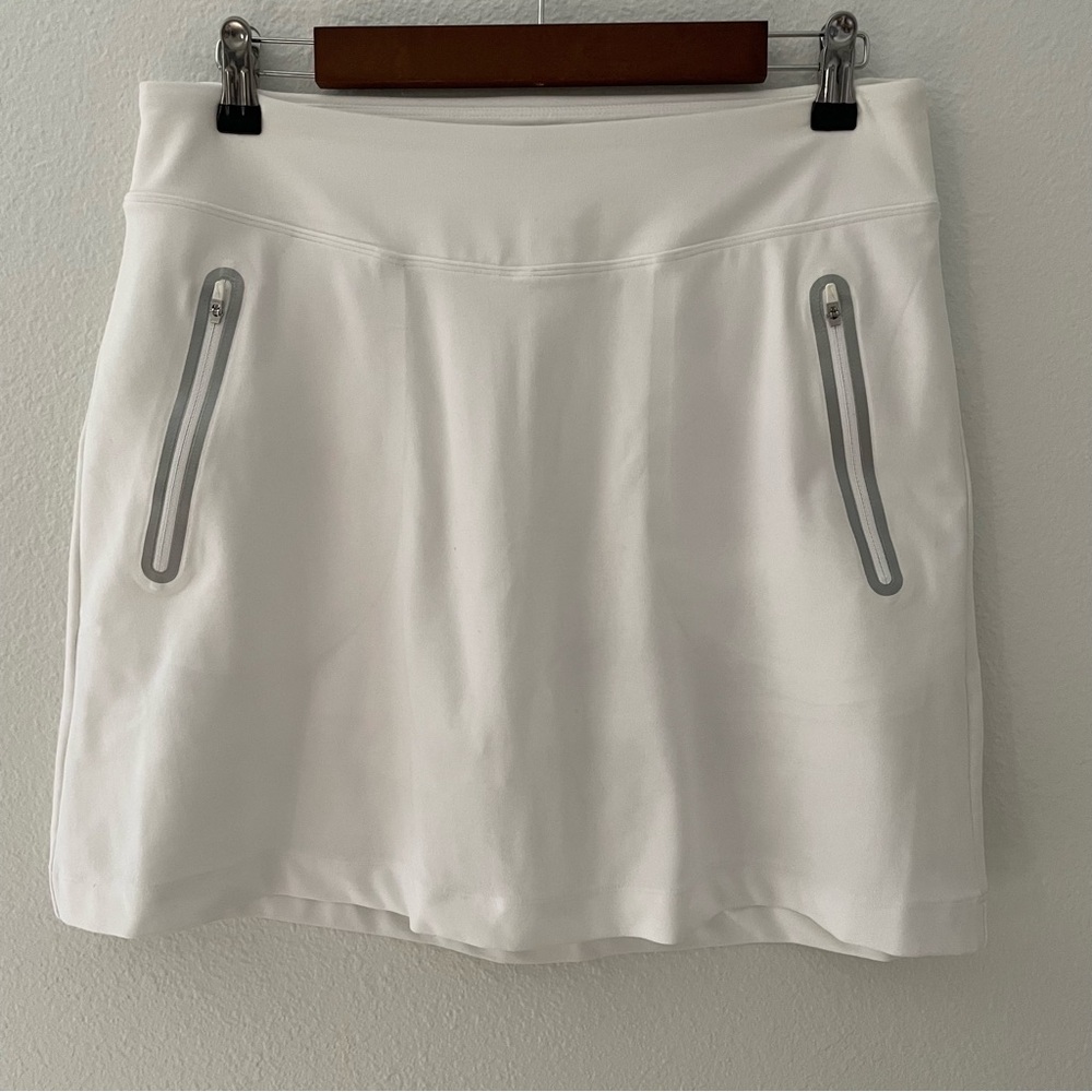 Nike White Women's Skort with Zip Pockets